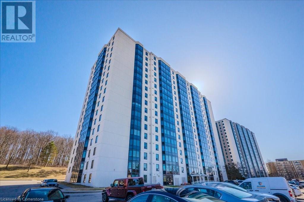 Property at 35 GREEN VALLEY Drive Unit# 711 image 4