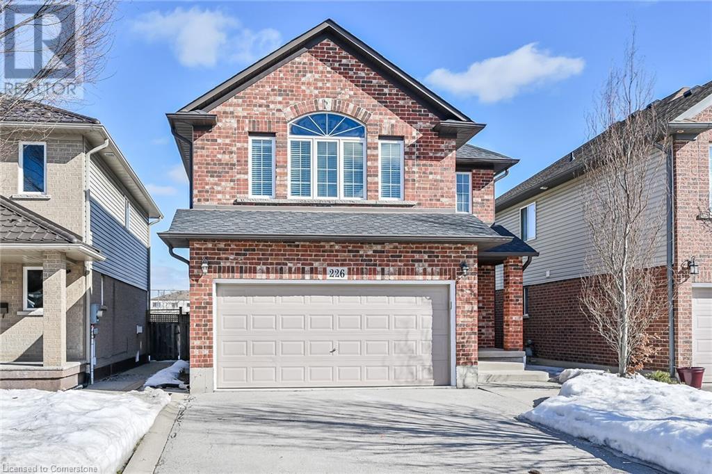 Property at 226 SPRING VALLEY Crescent image 3