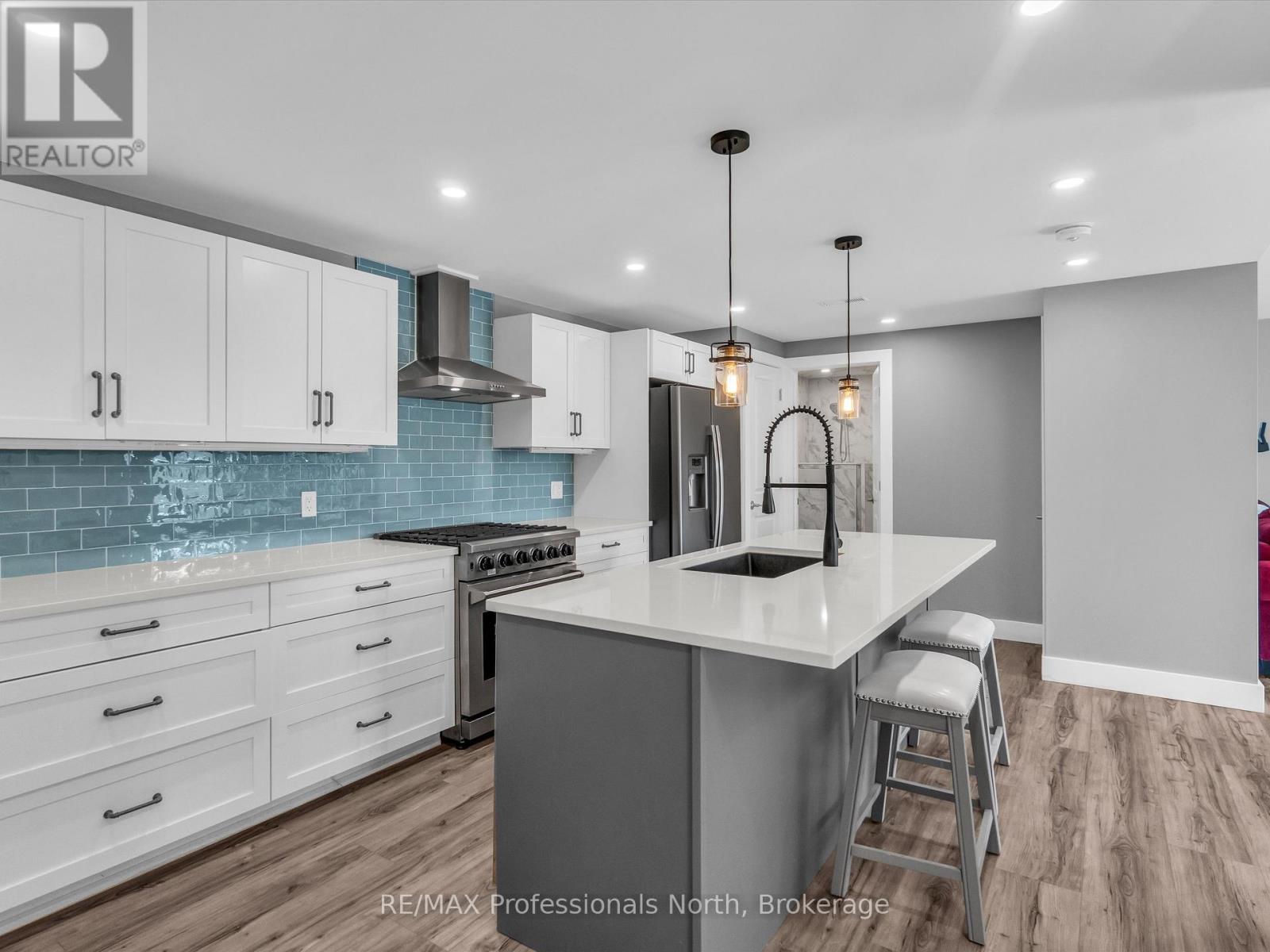 21 Dairy Lane, Huntsville, Ontario  P1H 1L4 - Photo 23 - X12111556
