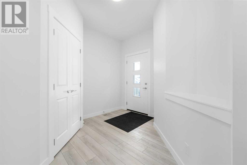 Property at 70 Cobbleridge Place SW image 4