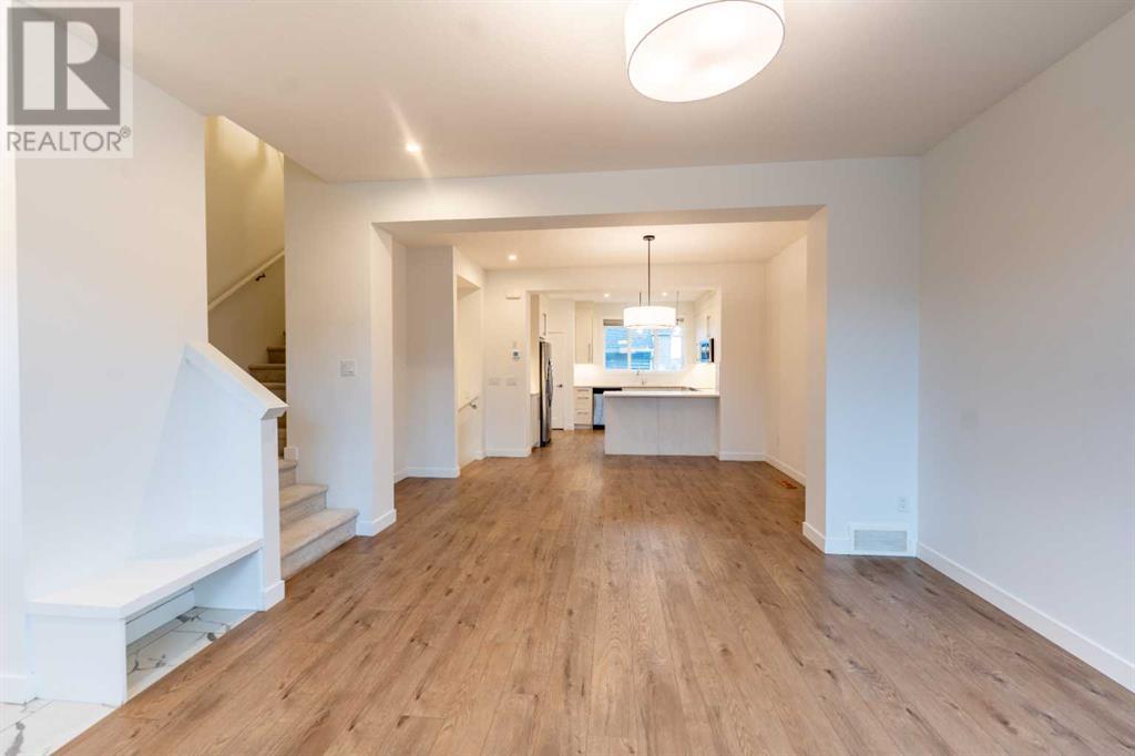 Property at 185 Dawson Circle image 4