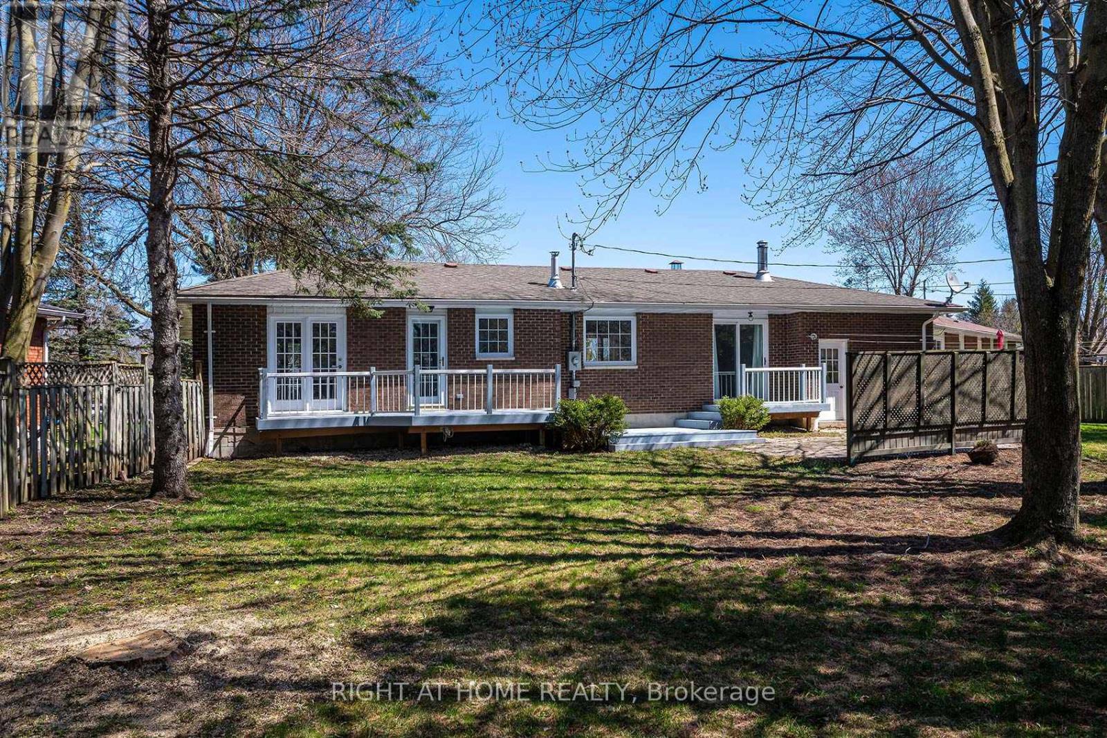 Property at 17 OAK STREET image 4