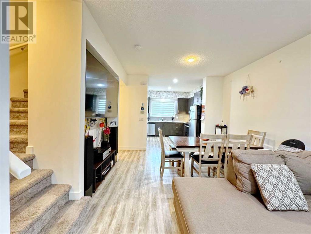 55 Savanna Park Ne, Calgary, Alberta  T3J 0Y8 - Photo 9 - A2215044