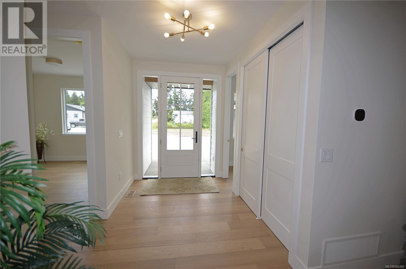 Property at 1936 Woobank Rd image 3