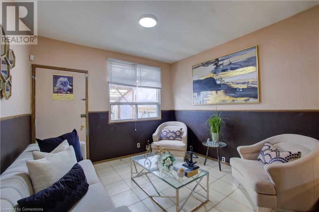 82 Uxbridge Avenue, Toronto, Ontario  M6N 2Y2 - Photo 15 - 40722881