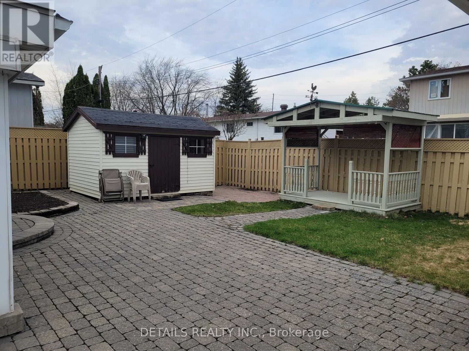 Property at 395 HATFIELD CRESCENT image 4