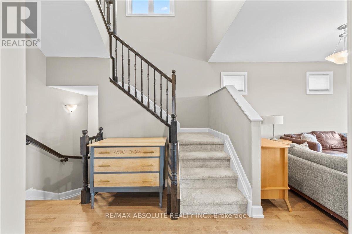 169 Bandelier Way, Ottawa, Ontario  K2S 2J5 - Photo 17 - X12111572