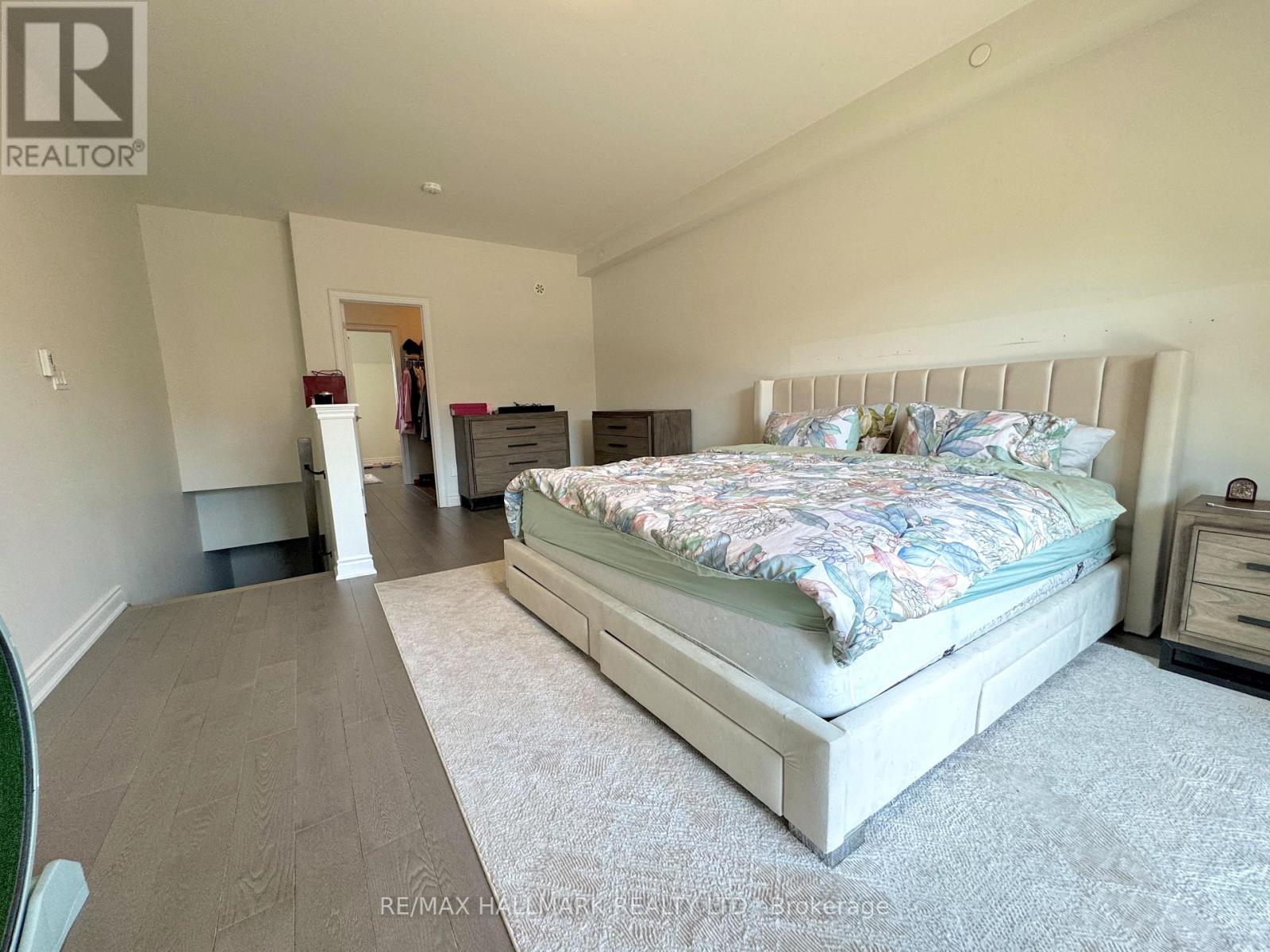 55 Twenty Ninth Street, Toronto, Ontario  M8W 1S1 - Photo 16 - W12111565