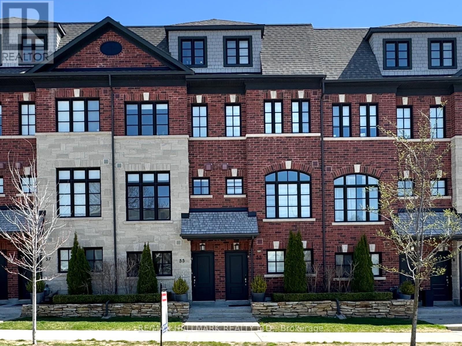 Property at 55 TWENTY NINTH STREET image 2