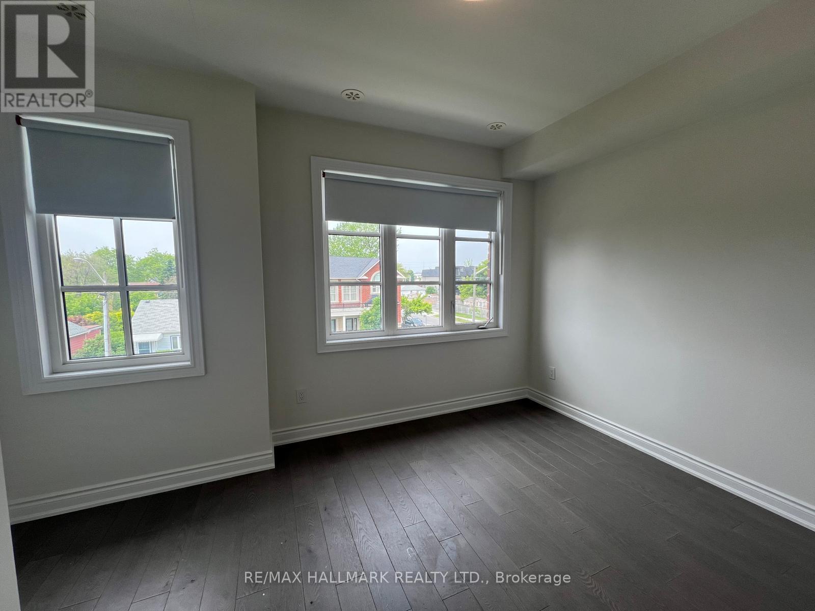 55 Twenty Ninth Street, Toronto, Ontario  M8W 1S1 - Photo 27 - W12111565