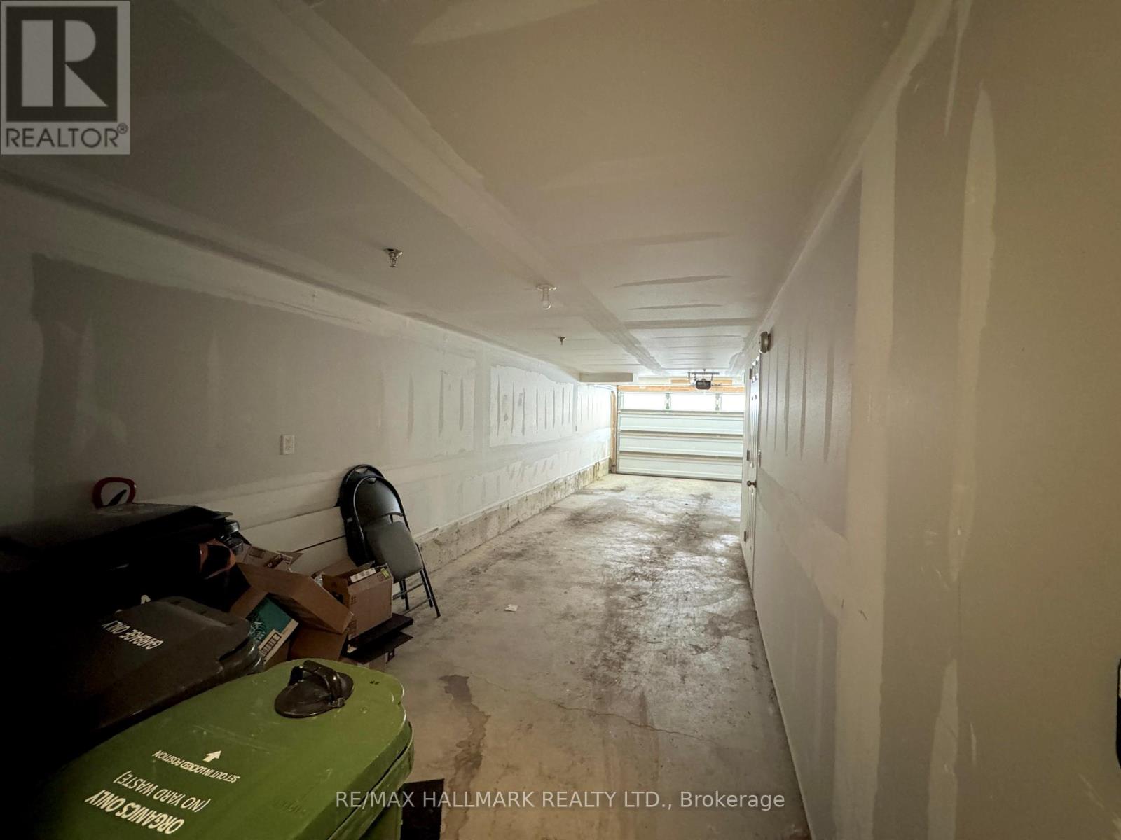 55 Twenty Ninth Street, Toronto, Ontario  M8W 1S1 - Photo 33 - W12111565