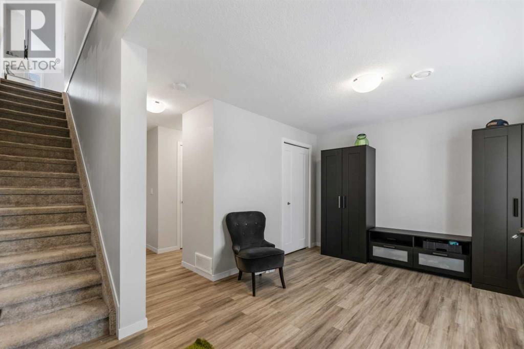 320 Copperstone Manor Se, Calgary, Alberta  T2Z 5G2 - Photo 5 - A2210186