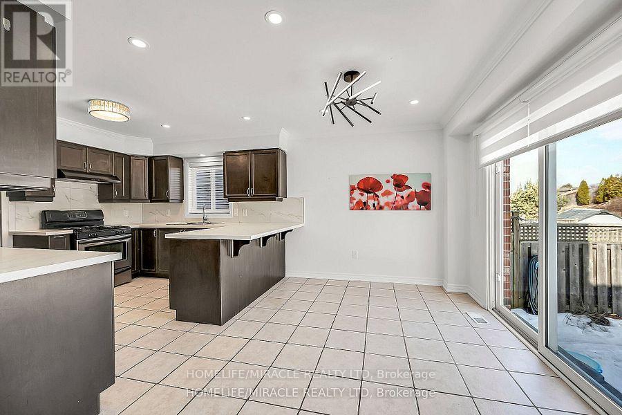 226 Spring Valley Crescent E, Hamilton, Ontario  L9C 0B4 - Photo 13 - X12111573