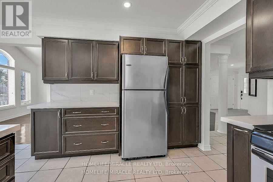 226 Spring Valley Crescent E, Hamilton, Ontario  L9C 0B4 - Photo 17 - X12111573