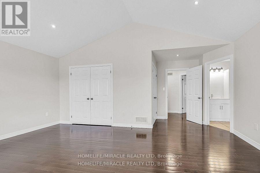 226 Spring Valley Crescent E, Hamilton, Ontario  L9C 0B4 - Photo 23 - X12111573