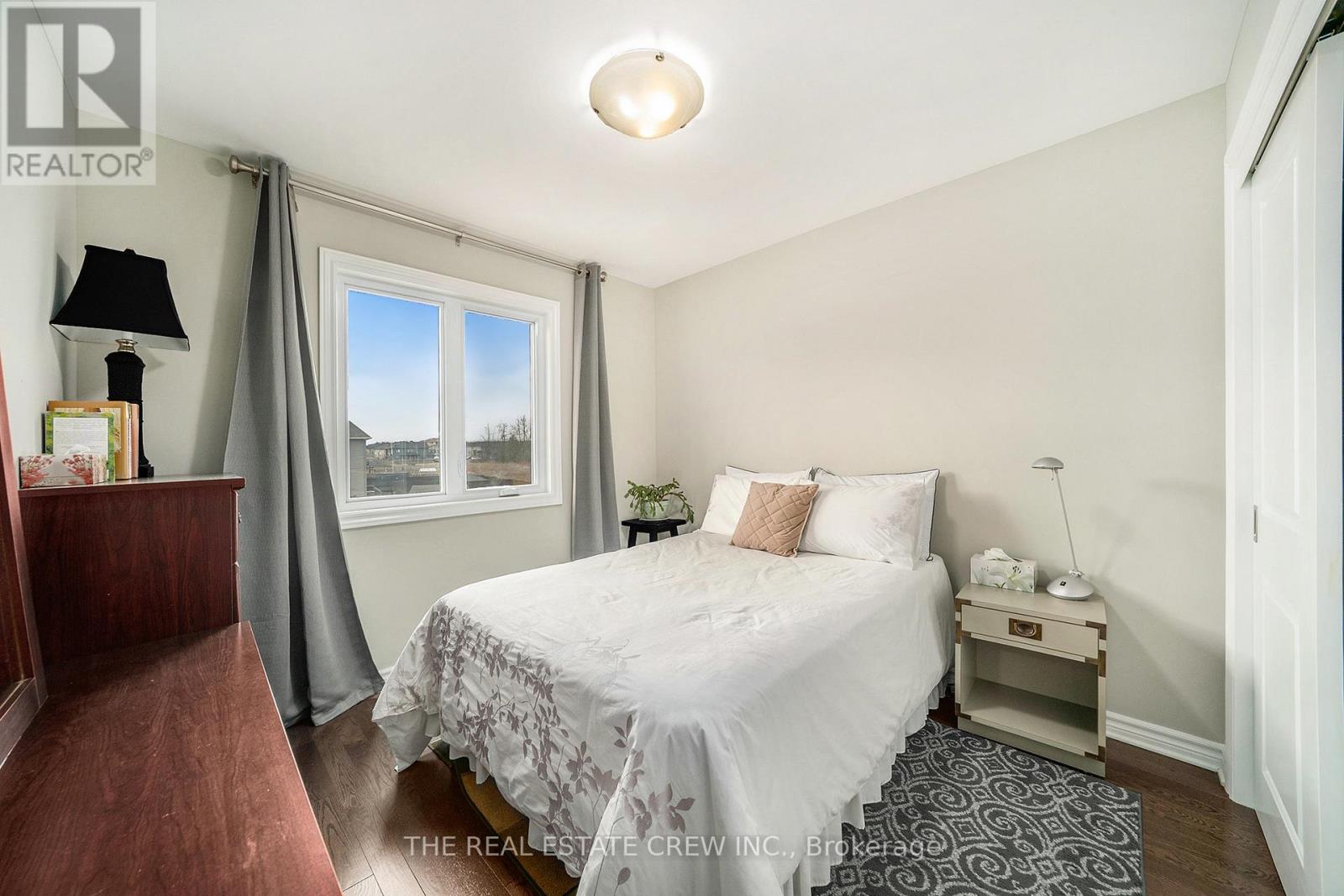 699 Sora Way, Ottawa, Ontario  K1T 0R3 - Photo 15 - X12111602