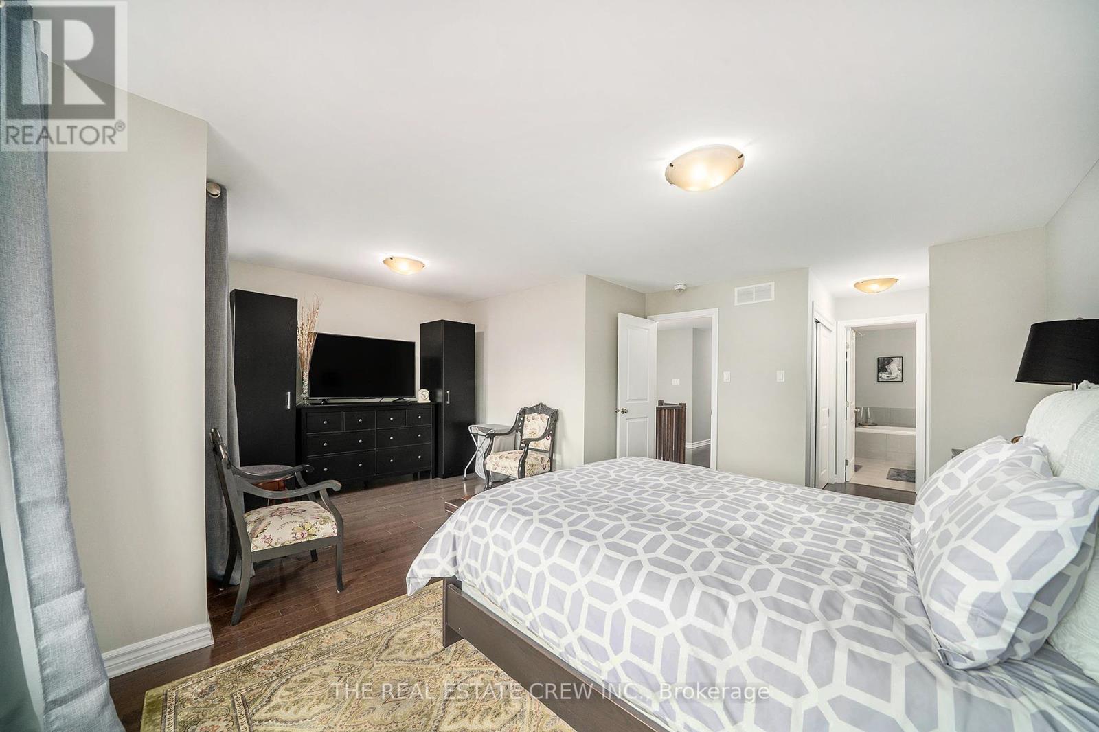 699 Sora Way, Ottawa, Ontario  K1T 0R3 - Photo 18 - X12111602