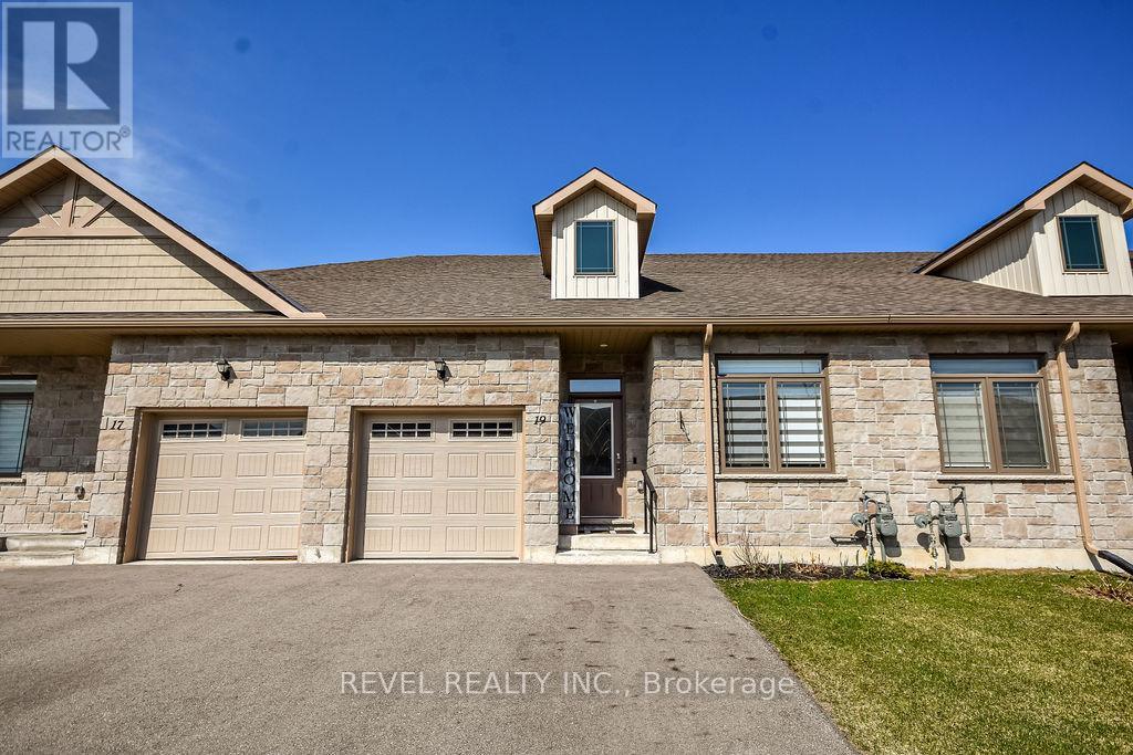 19 Leanne's Way, Orillia, Ontario  L3V 8M1 - Photo 2 - S12111610