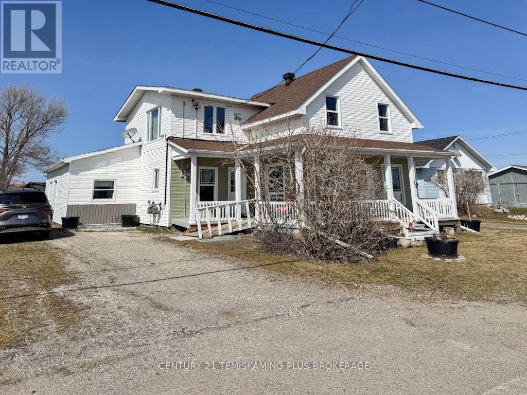96 Tenth Street E, Armstrong, Ontario  P0J 1E0 - Photo 1 - T12111629