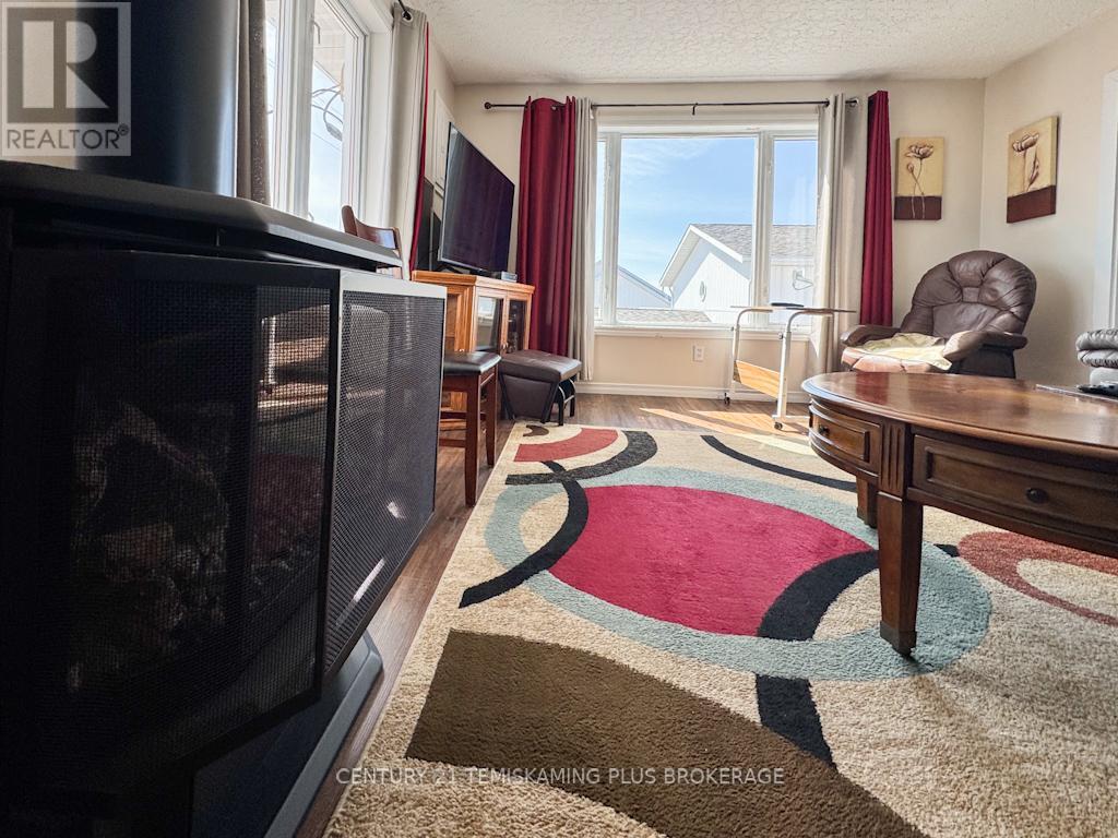 96 Tenth Street E, Armstrong, Ontario  P0J 1E0 - Photo 24 - T12111629