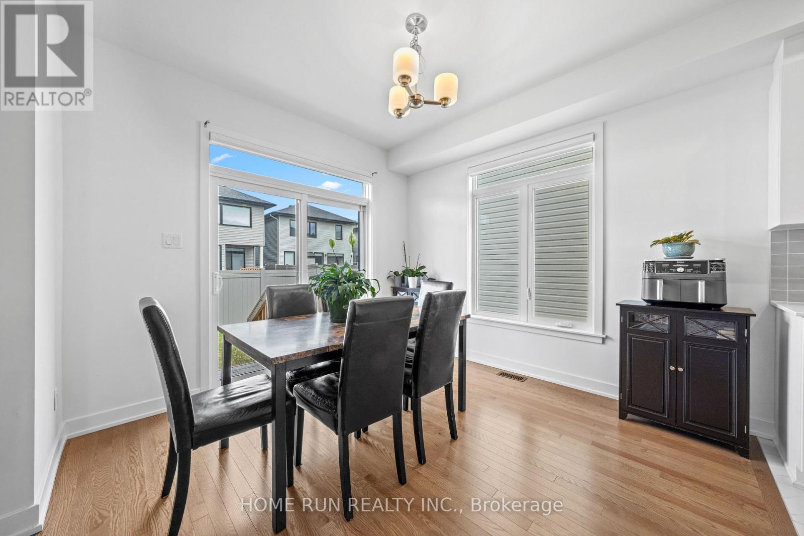 909 Beckton Heights, Ottawa, Ontario  K2S 2X5 - Photo 13 - X12111639