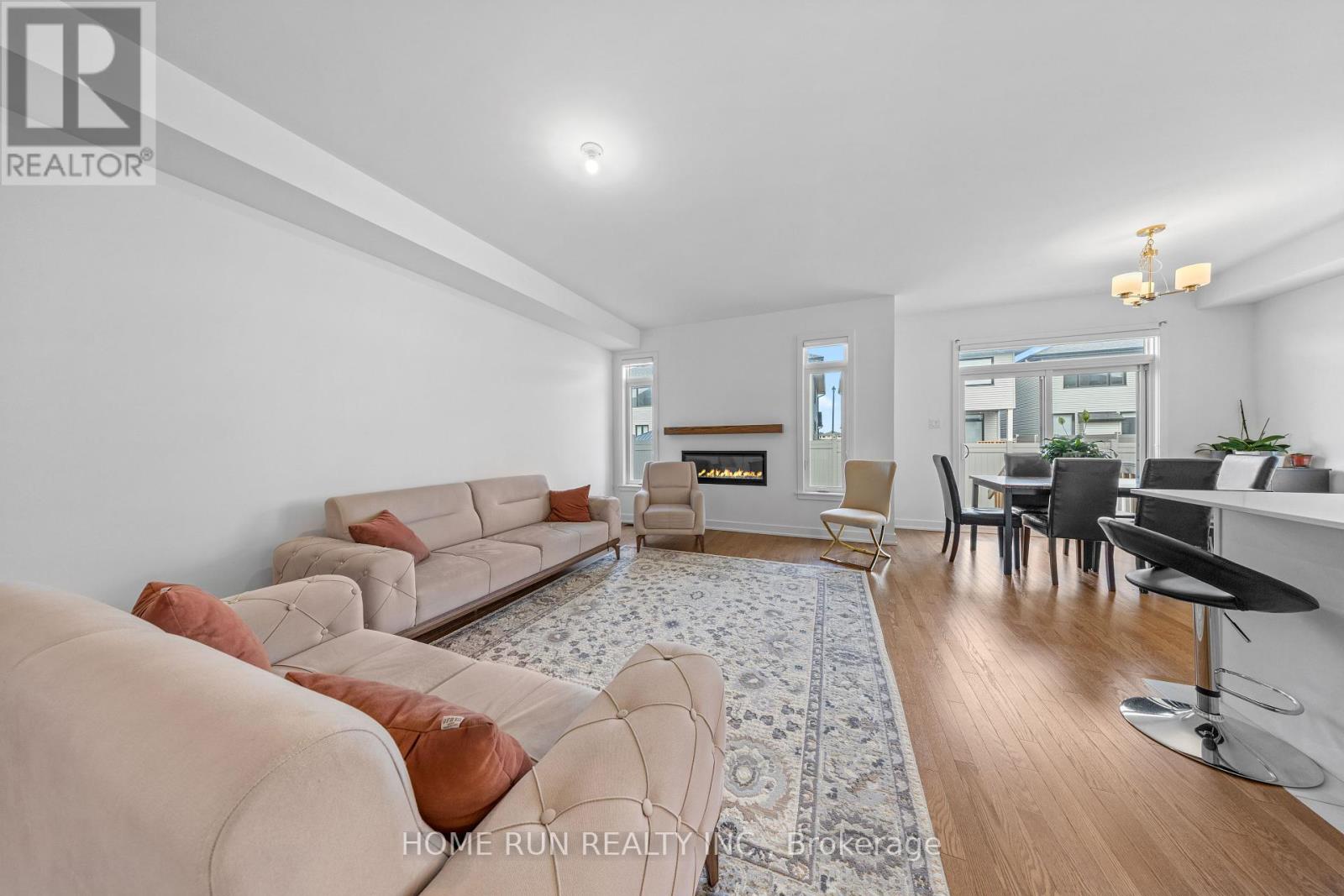 909 Beckton Heights, Ottawa, Ontario  K2S 2X5 - Photo 8 - X12111639
