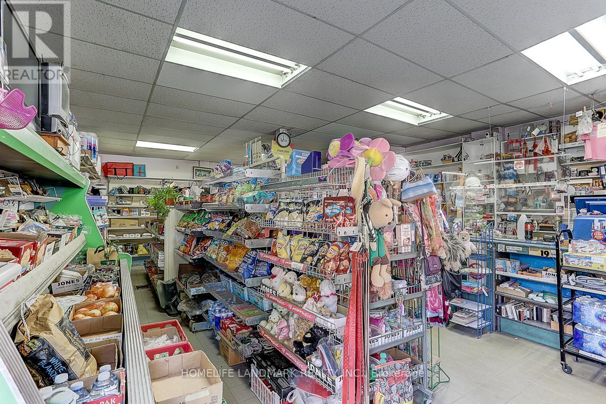 1281 Davenport Road, Toronto, Ontario  M6H 2H3 - Photo 7 - W12111614