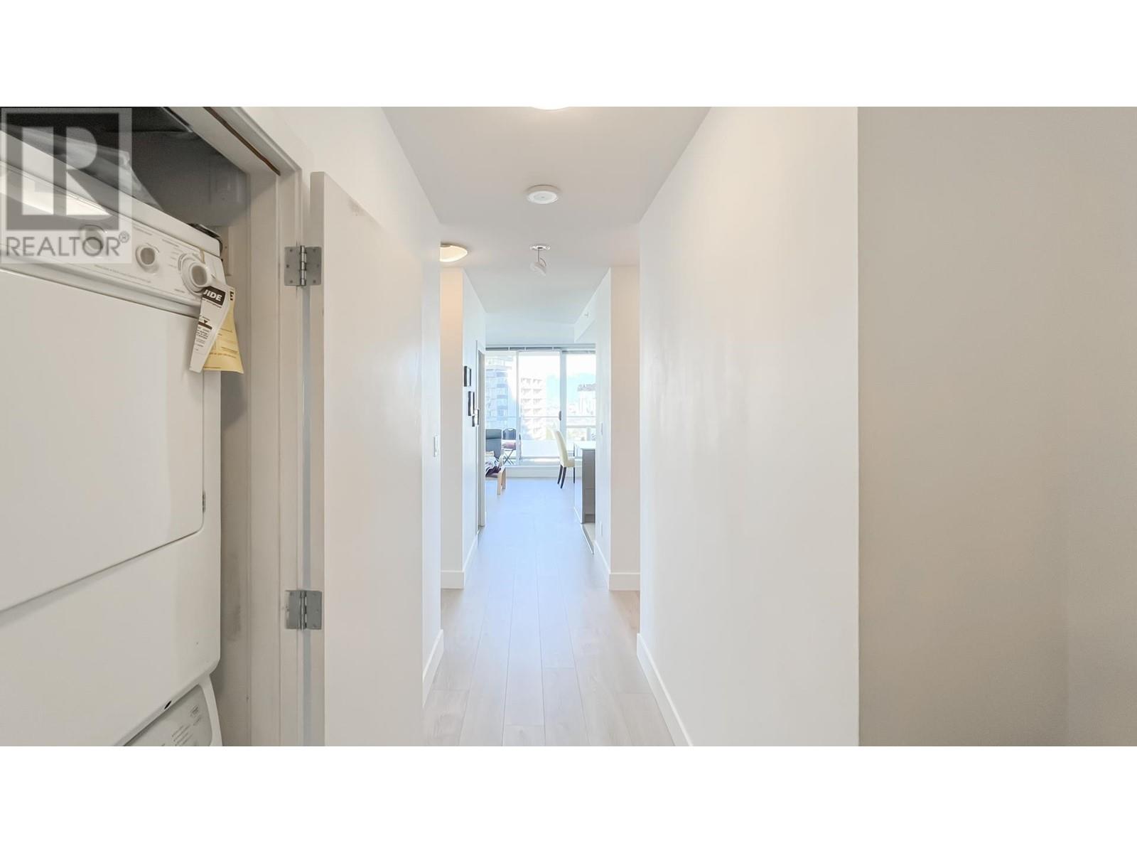 Listing Picture 7 of 28 : 1602 4808 HAZEL STREET, Burnaby / 本拿比 - 魯藝地產 Yvonne Lu Group - MLS Medallion Club Member