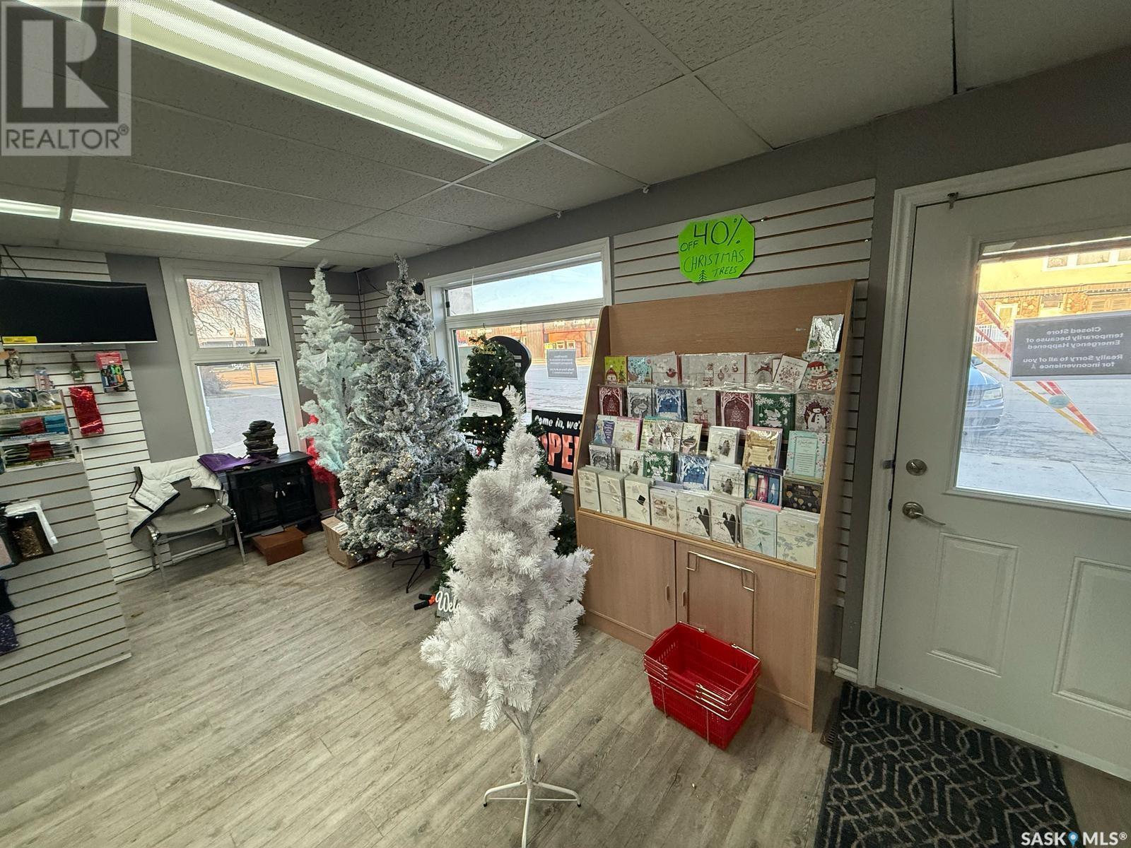Property at 428 Main STREET image 5