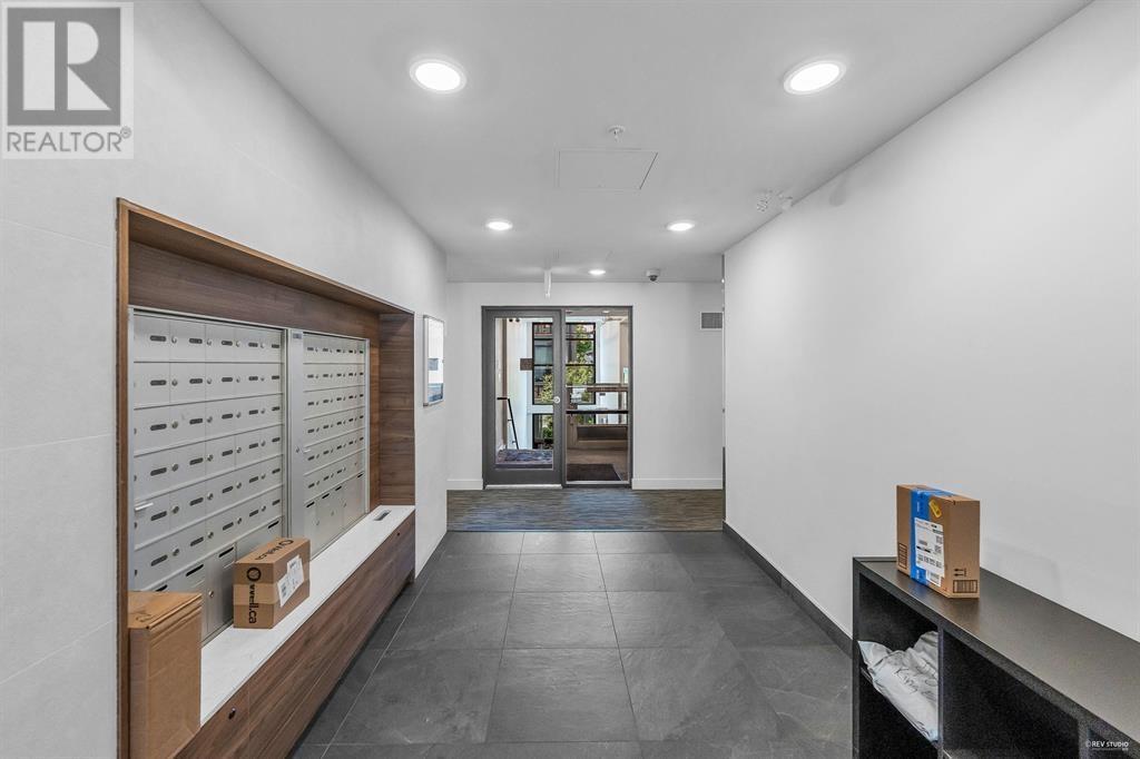 Listing Picture 21 of 26 : 210 469 W KING EDWARD AVENUE, Vancouver / 溫哥華 - 魯藝地產 Yvonne Lu Group - MLS Medallion Club Member