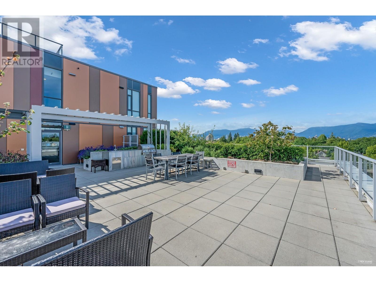 Listing Picture 23 of 26 : 210 469 W KING EDWARD AVENUE, Vancouver / 溫哥華 - 魯藝地產 Yvonne Lu Group - MLS Medallion Club Member