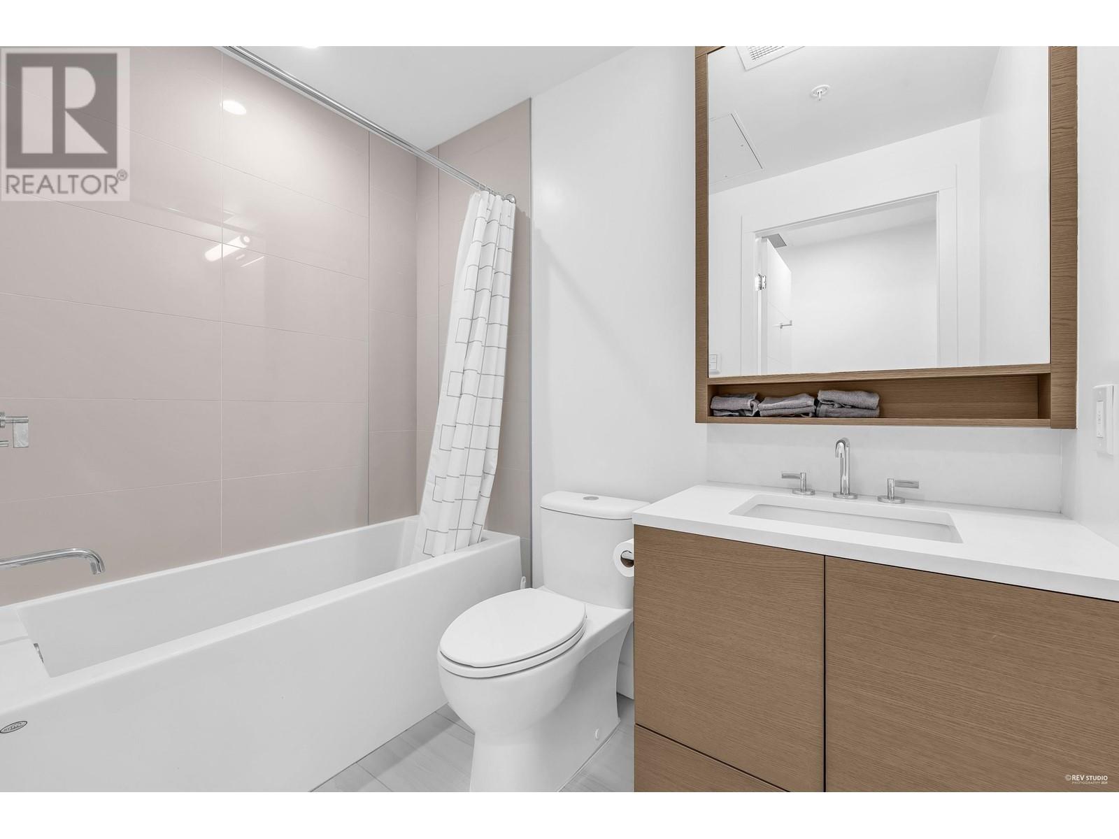 Listing Picture 12 of 26 : 210 469 W KING EDWARD AVENUE, Vancouver / 溫哥華 - 魯藝地產 Yvonne Lu Group - MLS Medallion Club Member