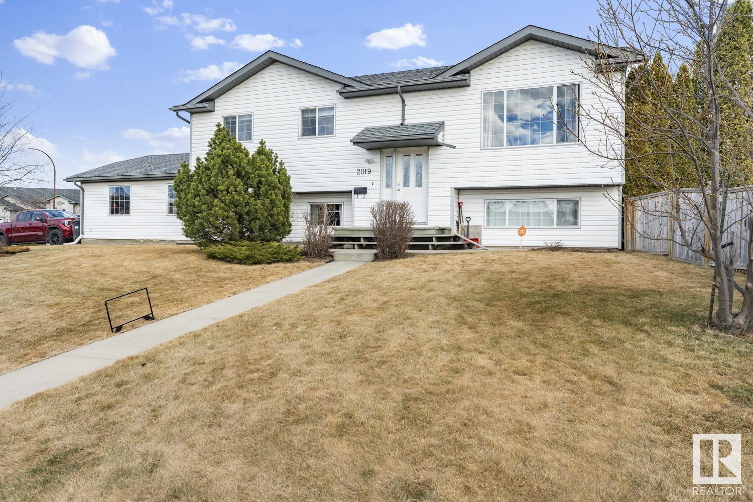 Property at 2019 6 AV image 2
