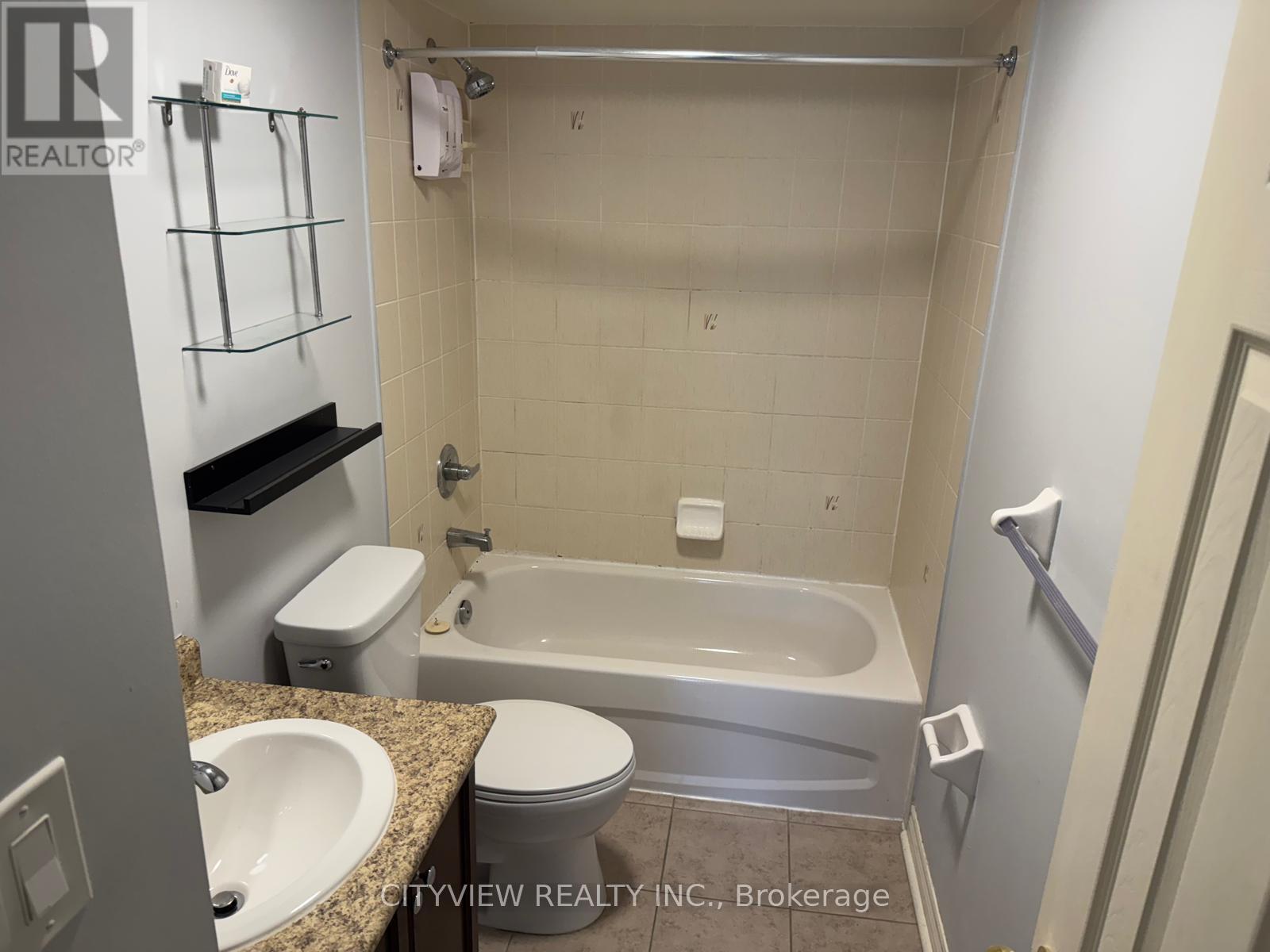 26 Betty Nagle Street, Toronto, Ontario  M9M 0C3 - Photo 5 - W12111656