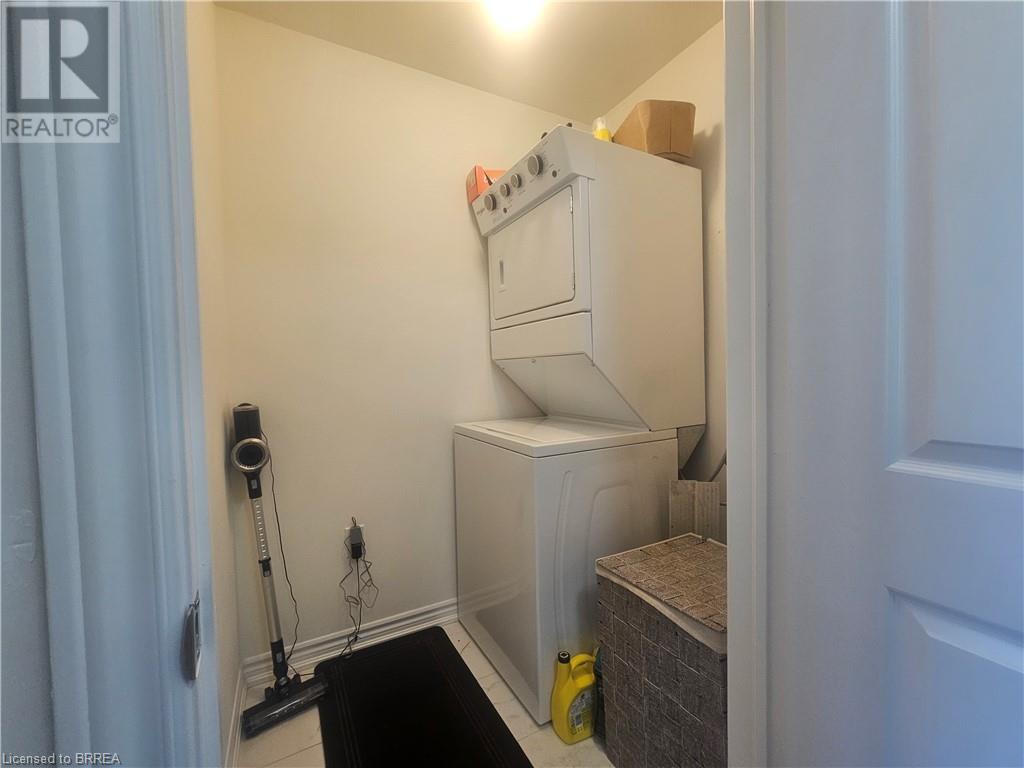 11 Poole Street, Brantford, Ontario  N3V 0B2 - Photo 12 - 40720693