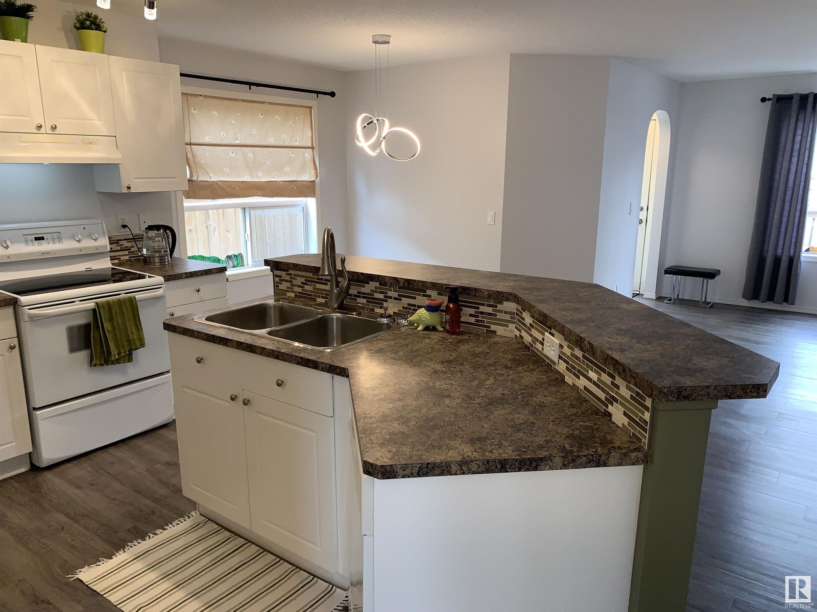 Property at 207 Arbour Meadows CL NW image 2