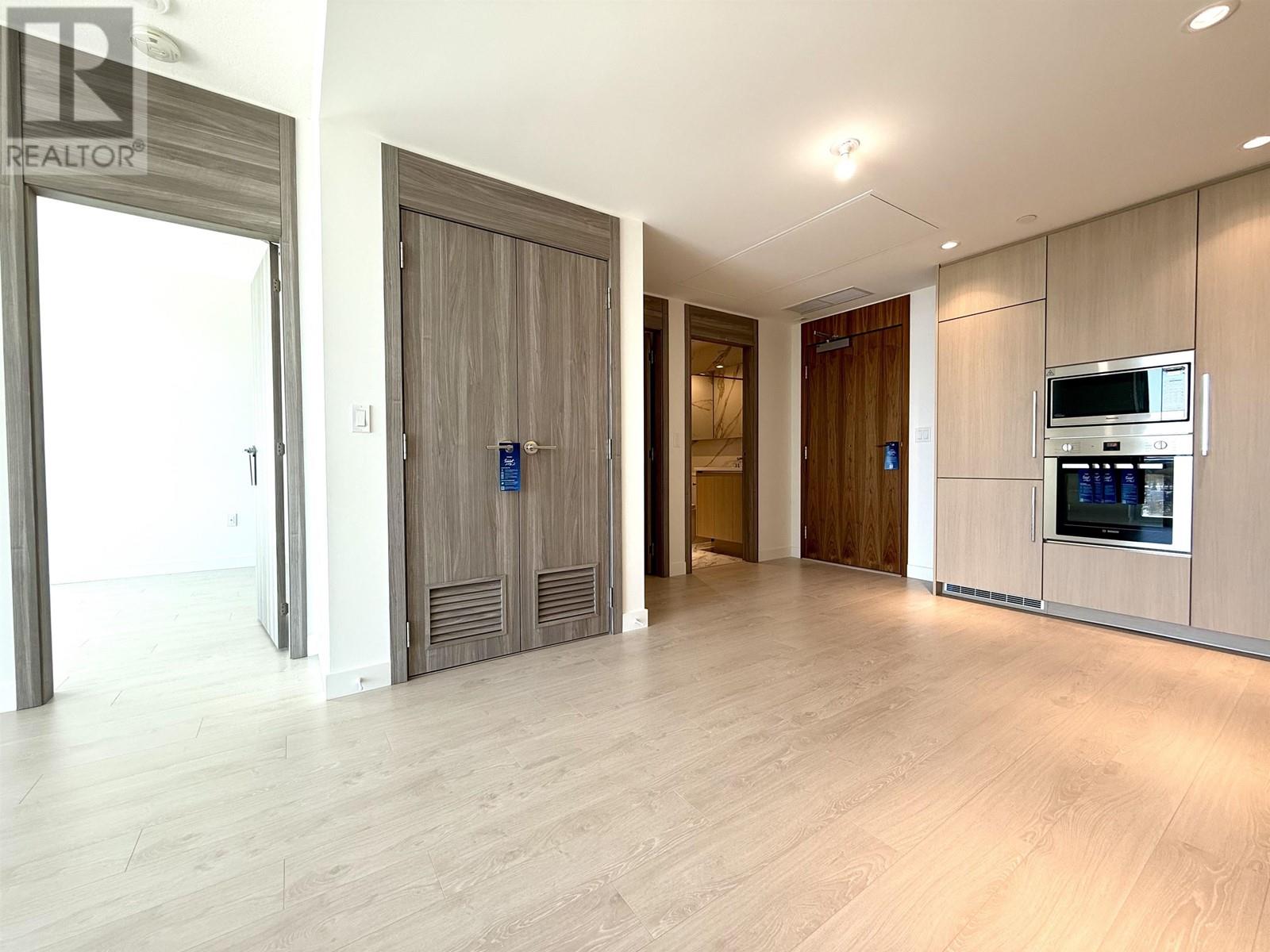 1107 8611 Hazelbridge Way, Richmond, British Columbia  V6X 0W8 - Photo 2 - R2995760