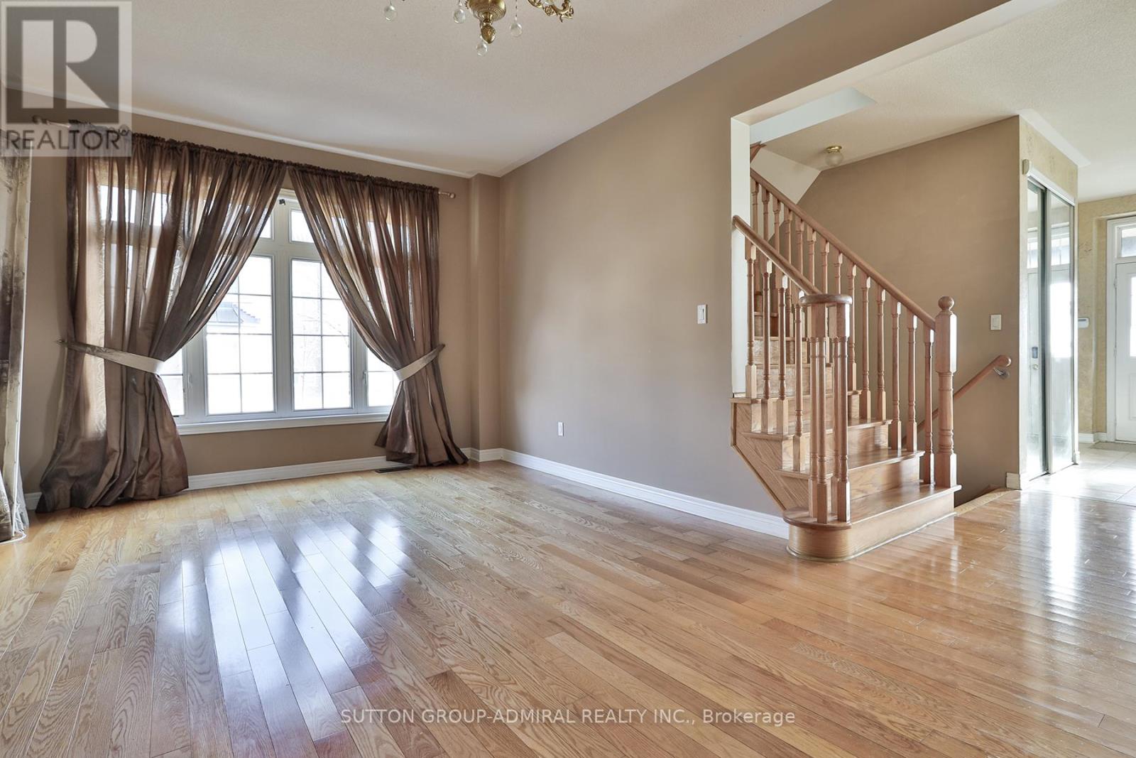 38 Shady Oaks Avenue, Markham, Ontario  L6B 0J5 - Photo 11 - N12111682