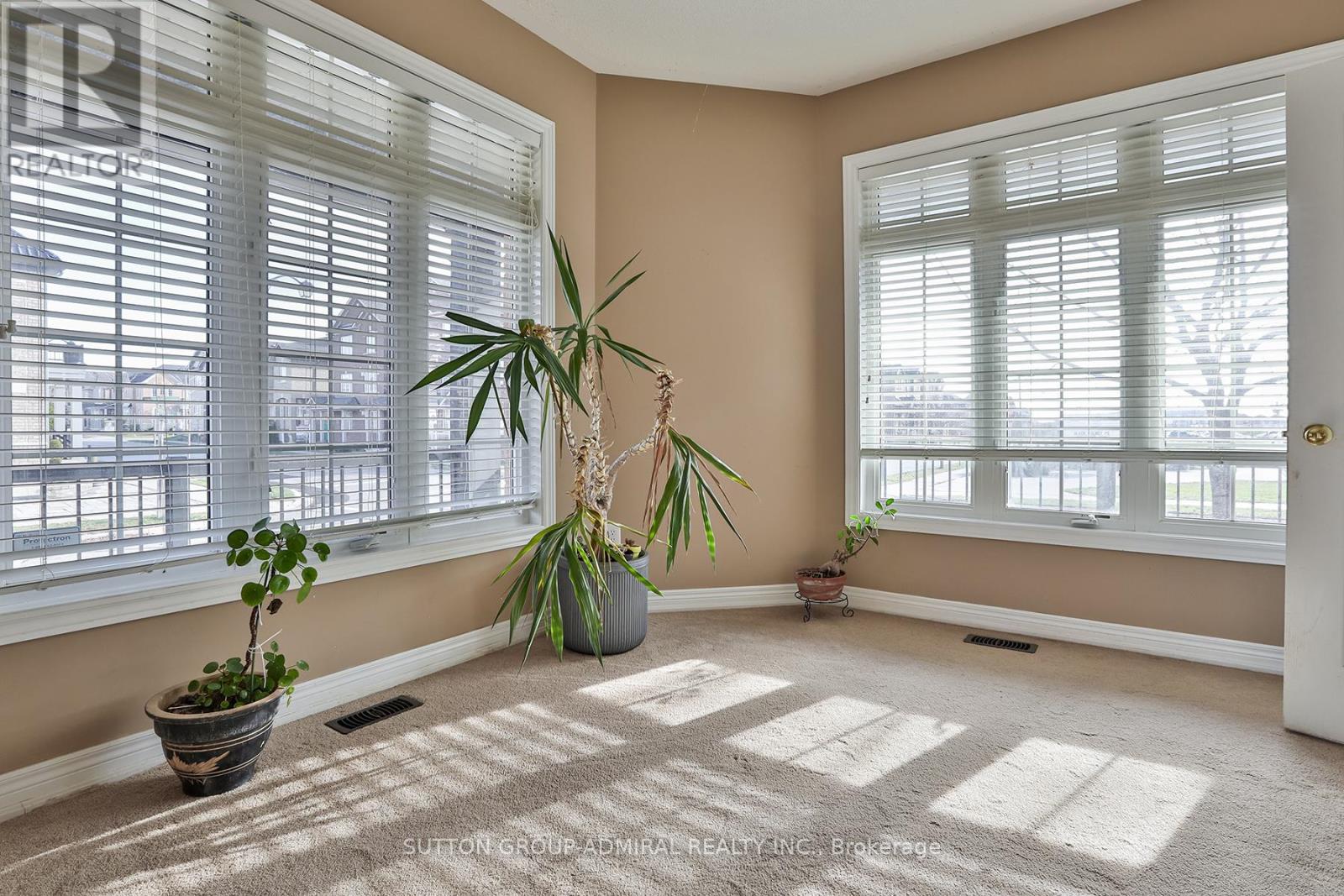 38 Shady Oaks Avenue, Markham, Ontario  L6B 0J5 - Photo 12 - N12111682