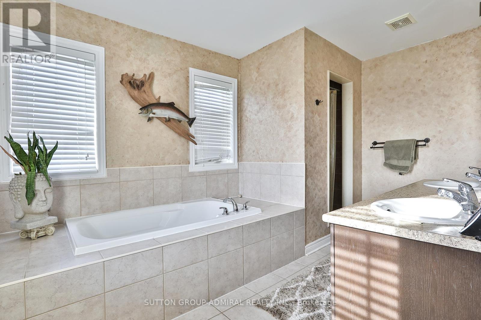 38 Shady Oaks Avenue, Markham, Ontario  L6B 0J5 - Photo 17 - N12111682
