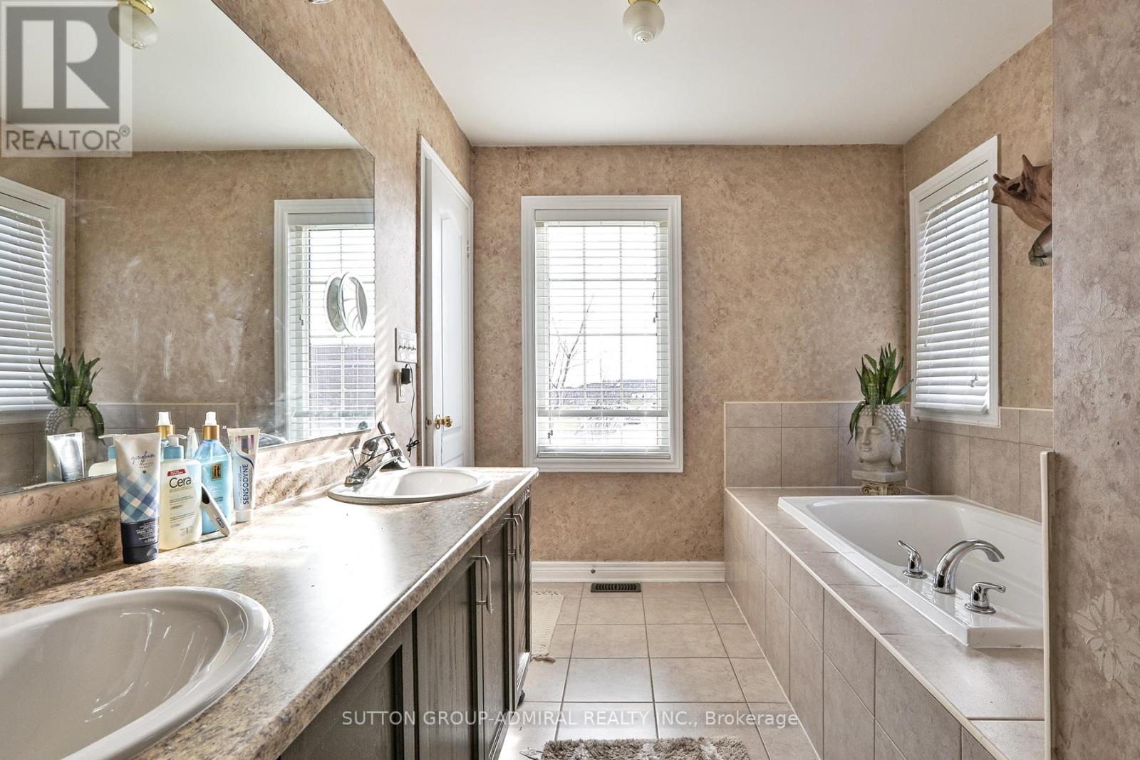38 Shady Oaks Avenue, Markham, Ontario  L6B 0J5 - Photo 19 - N12111682