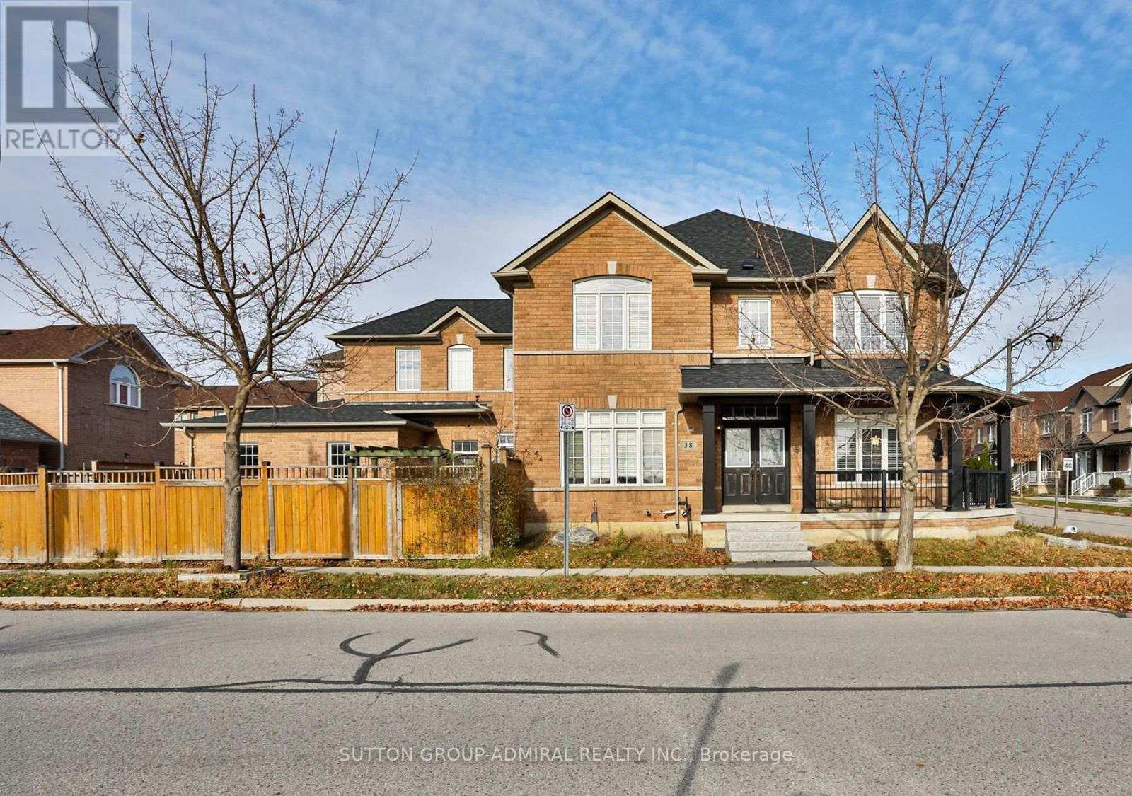38 Shady Oaks Avenue, Markham, Ontario  L6B 0J5 - Photo 2 - N12111682