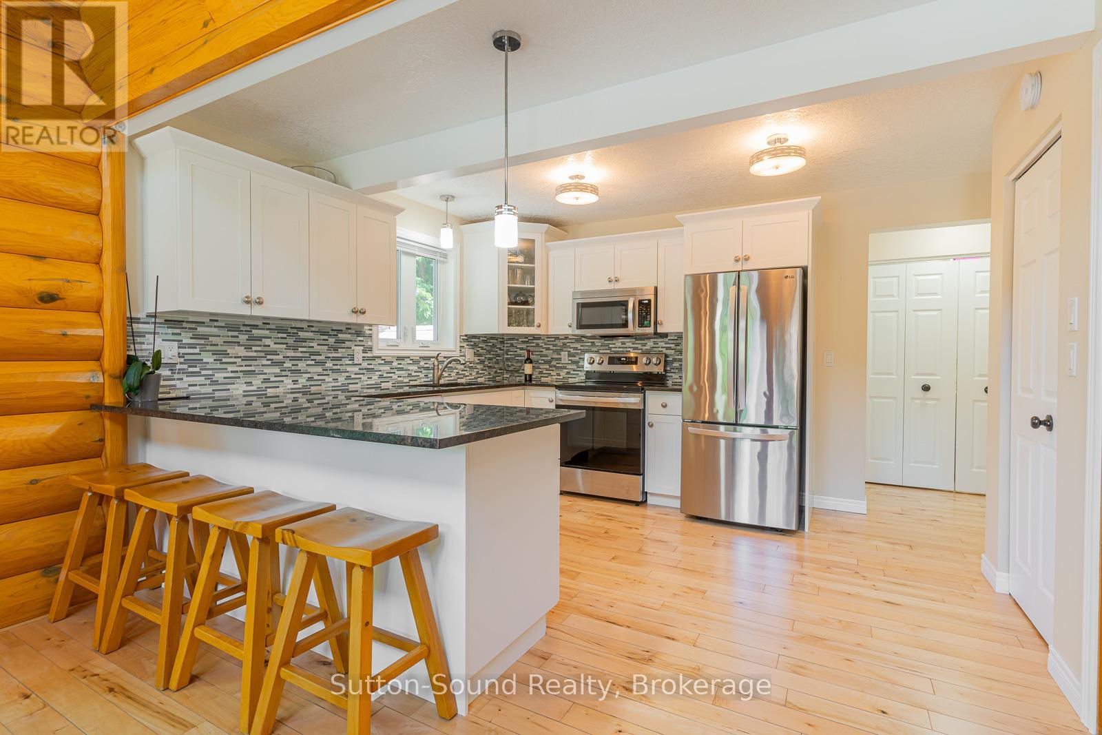 20 Sandy Pines Trail, South Bruce Peninsula, Ontario  N0H 2G0 - Photo 16 - X11967408