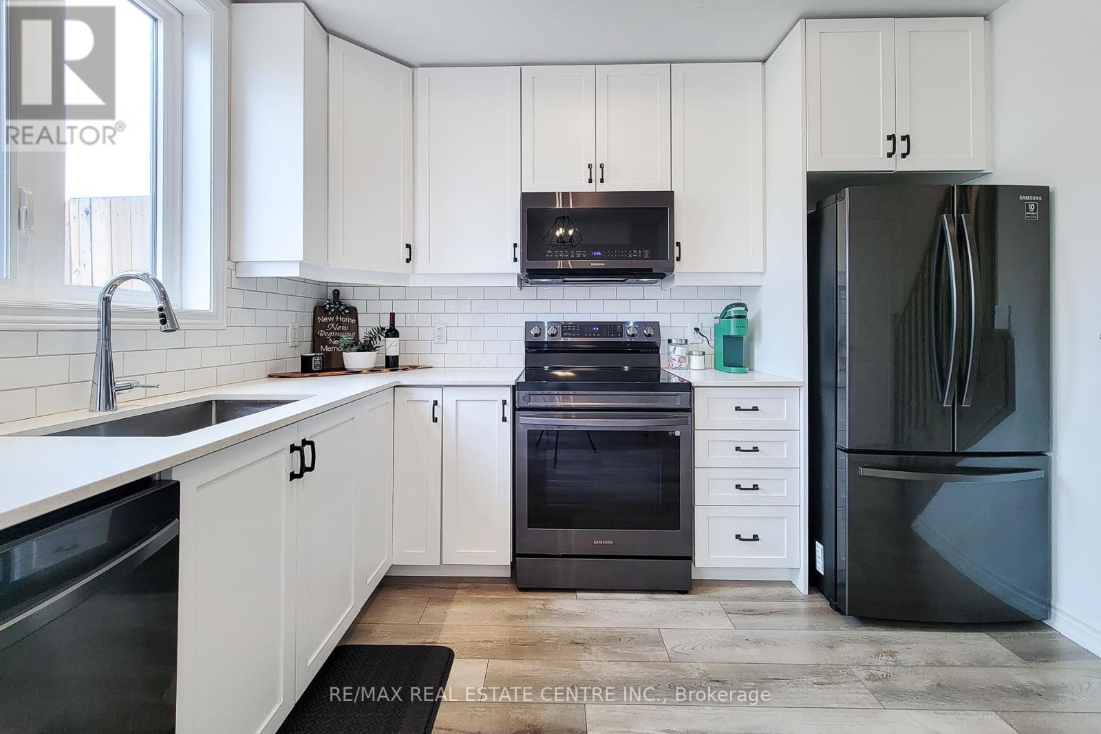 36 - 5000 Connor Drive, Lincoln, Ontario  L3J 0T4 - Photo 13 - X12111590