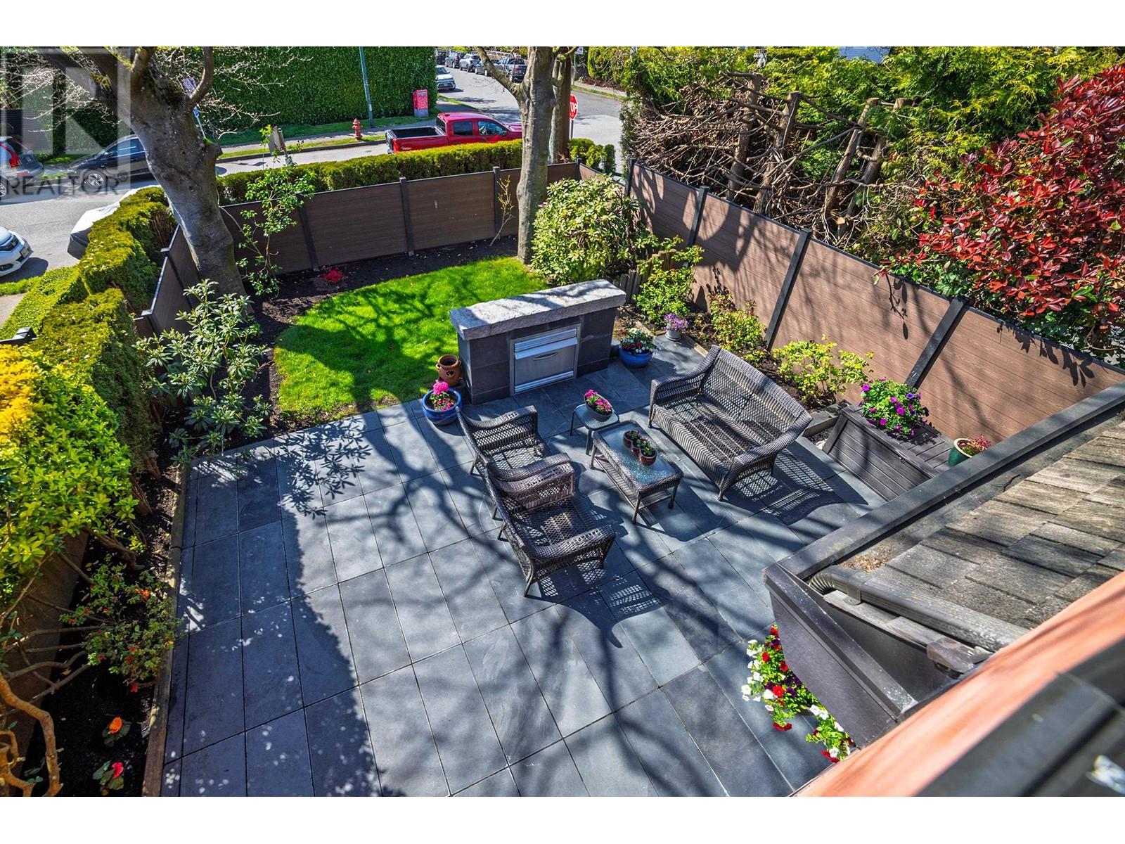 1304 Maple Street, Vancouver, British Columbia  V6J 3R9 - Photo 2 - R2995950