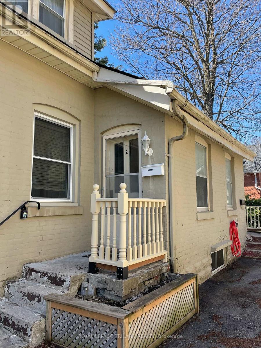 Property at 80 BYRON AVENUE E image 2