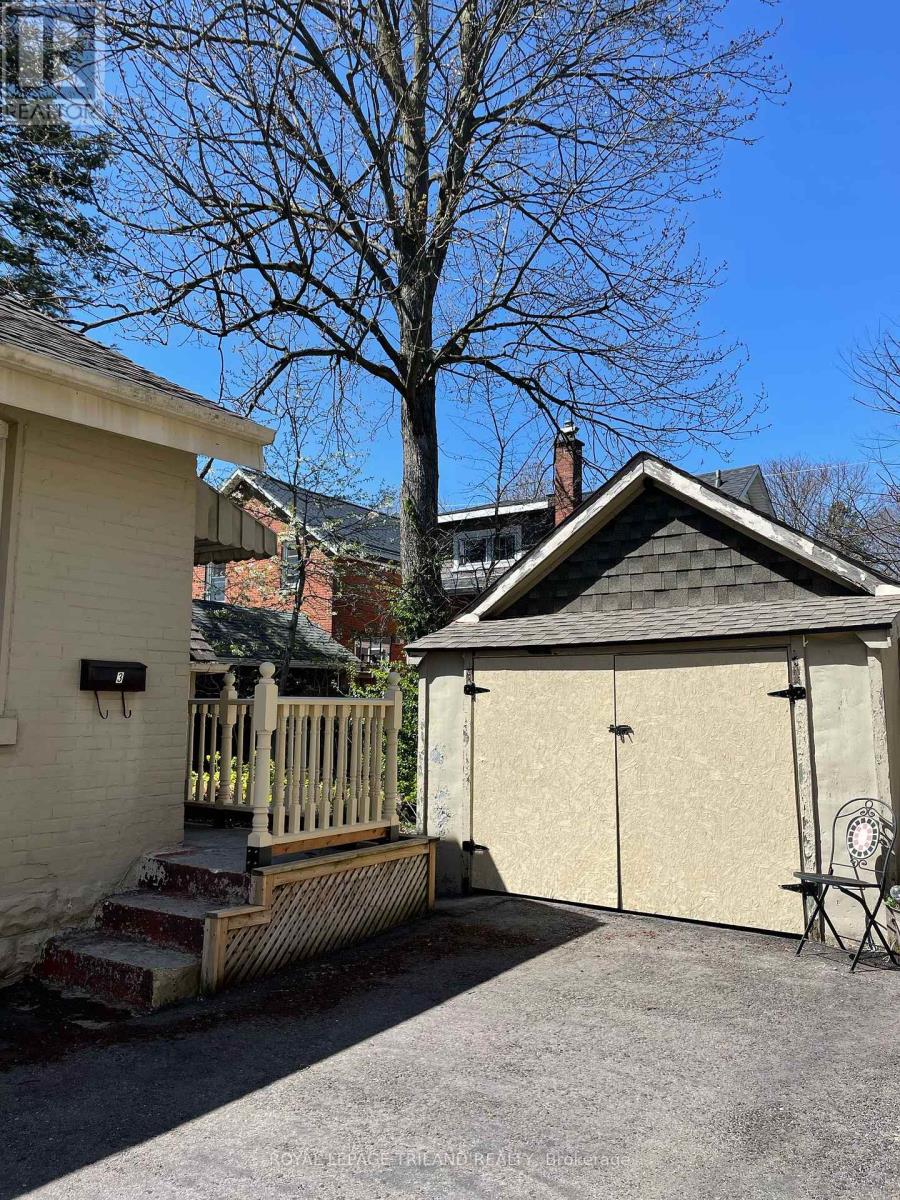 Property at 80 BYRON AVENUE E image 3