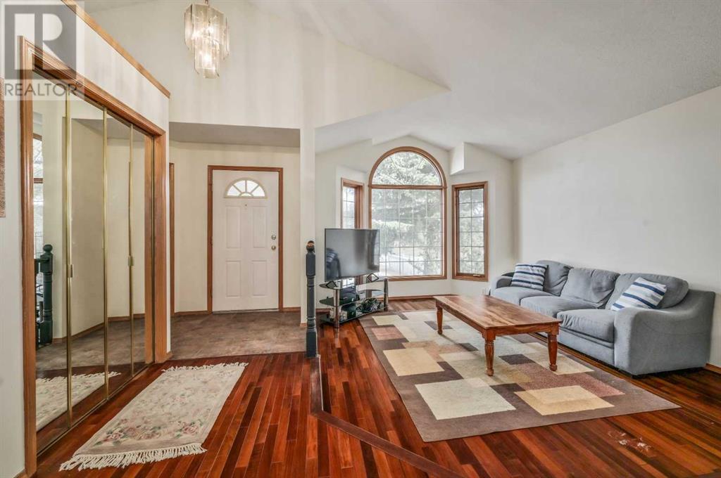 Property at 63 Woodford Court image 2