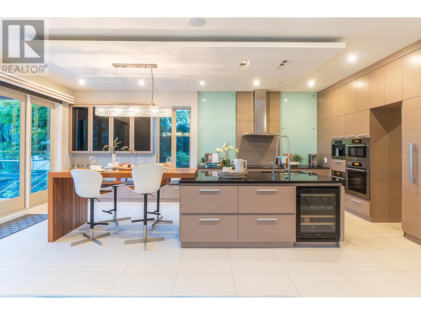 Property at 720 PARKSIDE ROAD image 4