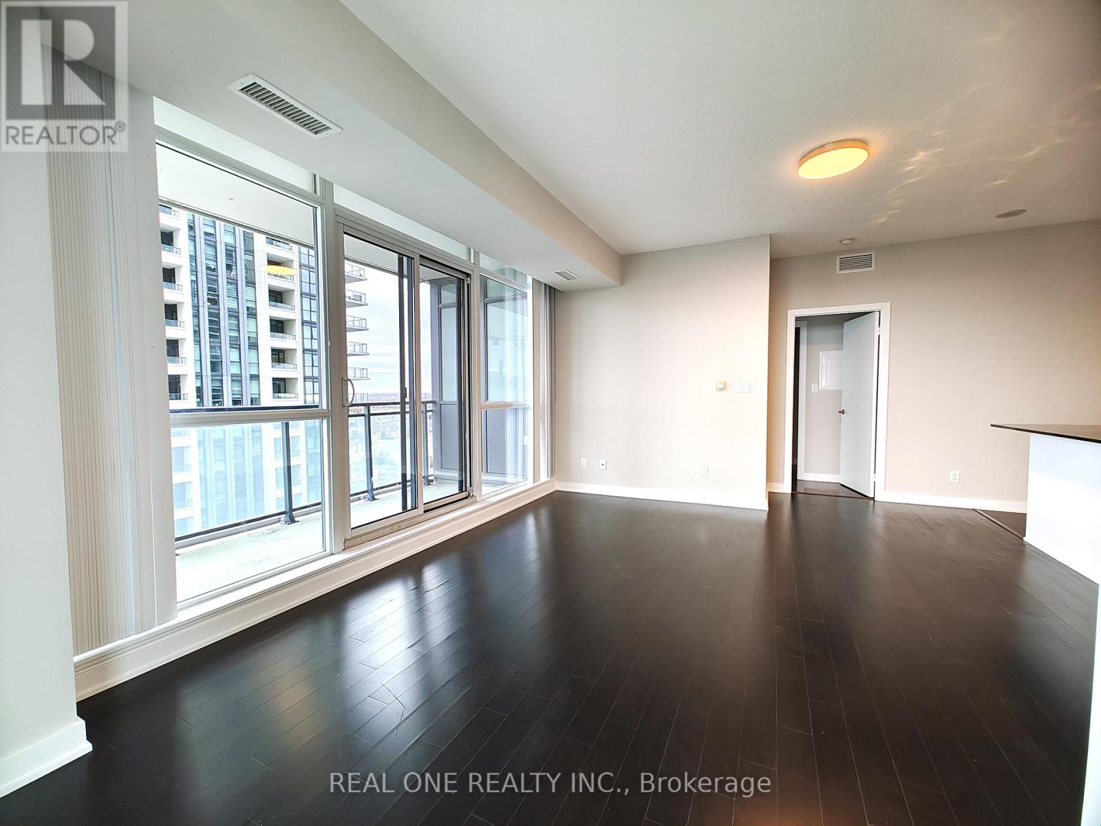 1604 - 4065 Brickstone Mews, Mississauga, Ontario  L5B 0G3 - Photo 3 - W12111707